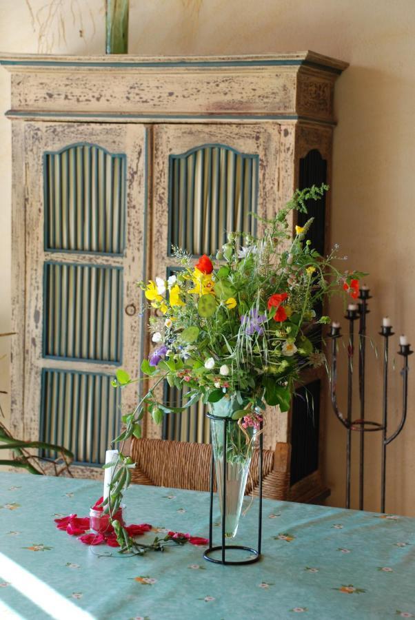 Tornac Mas Des Tours Chambre D'Hotes المظهر الخارجي الصورة